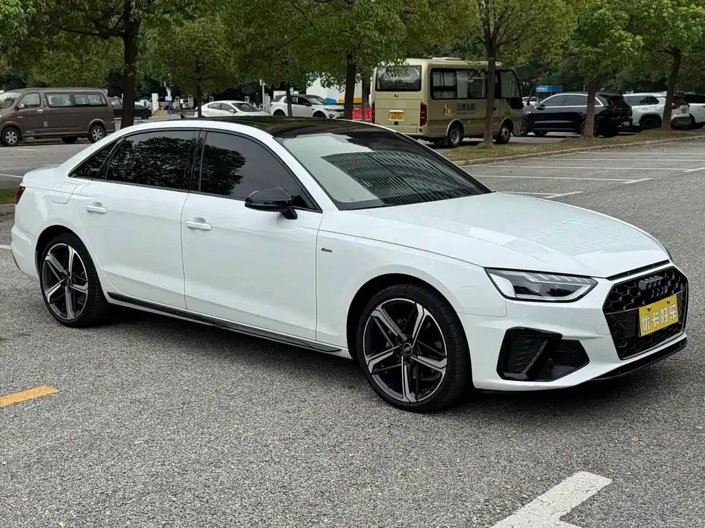 Audi A4L — фото 3