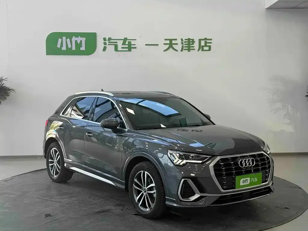 Audi Q3 — фото 10
