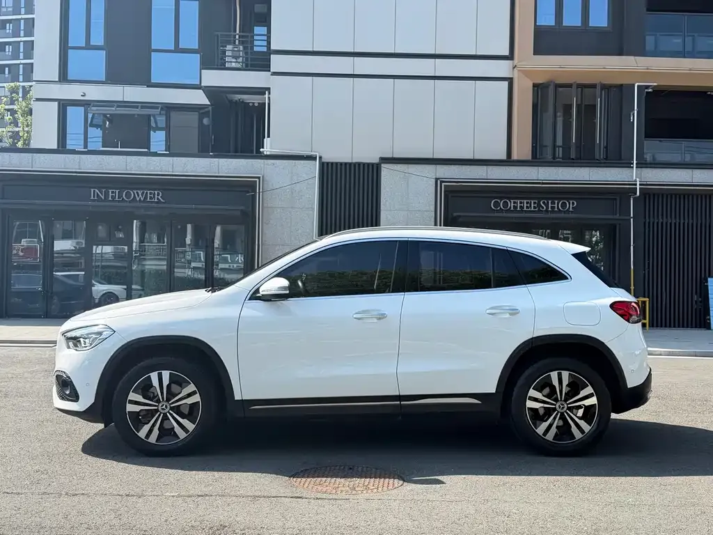 Mercedes-Benz GLA — фото 5