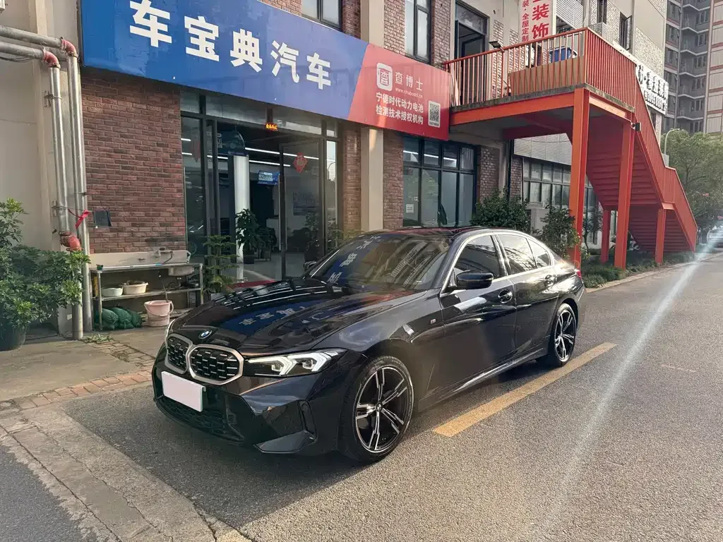 BMW 3 Series — фото 1
