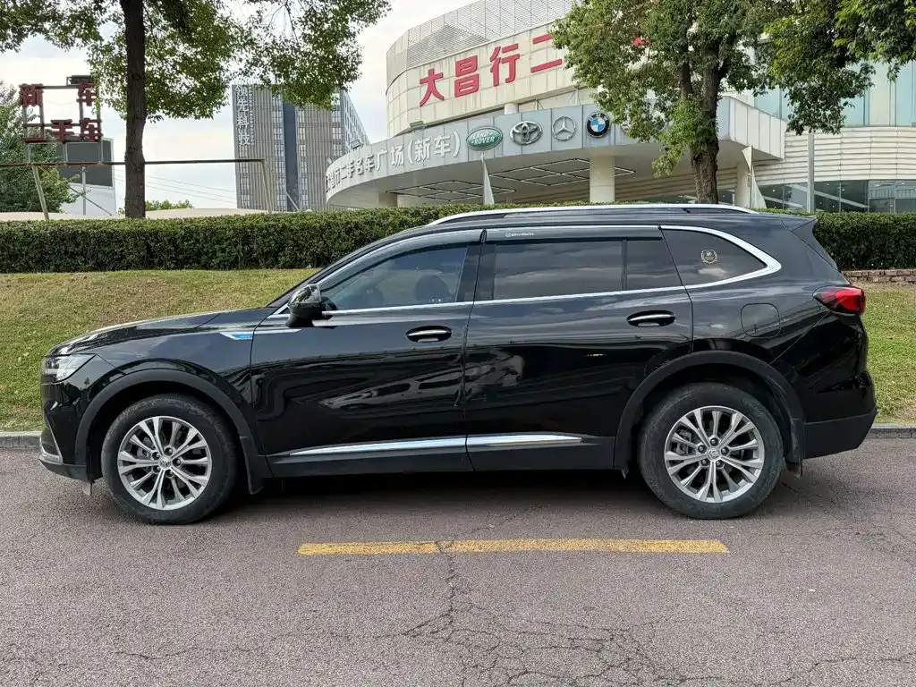Buick Envision Plus — фото 9