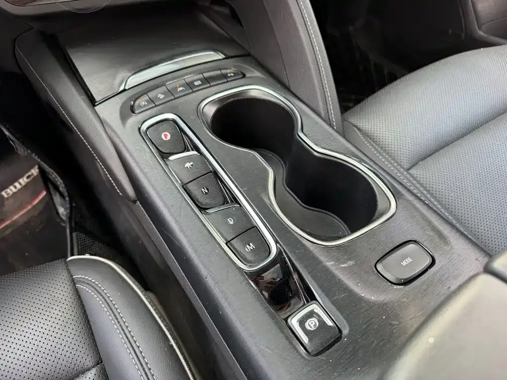 Buick Envision Plus — фото 6