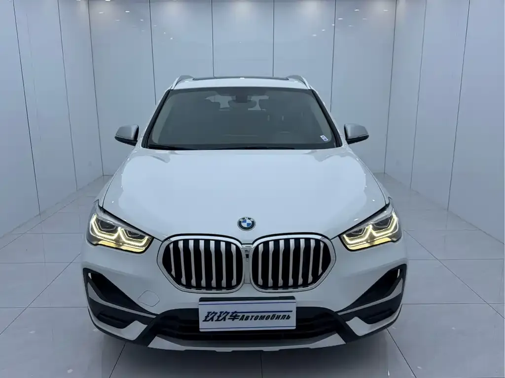 BMW X1 — фото 5