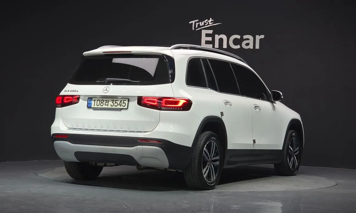 Mercedes-Benz GLB-Class — фото 2