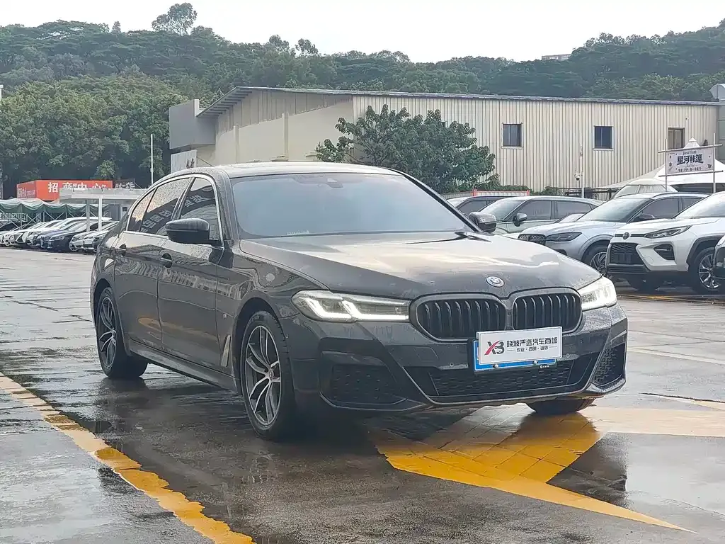 BMW 5 Series — фото 2