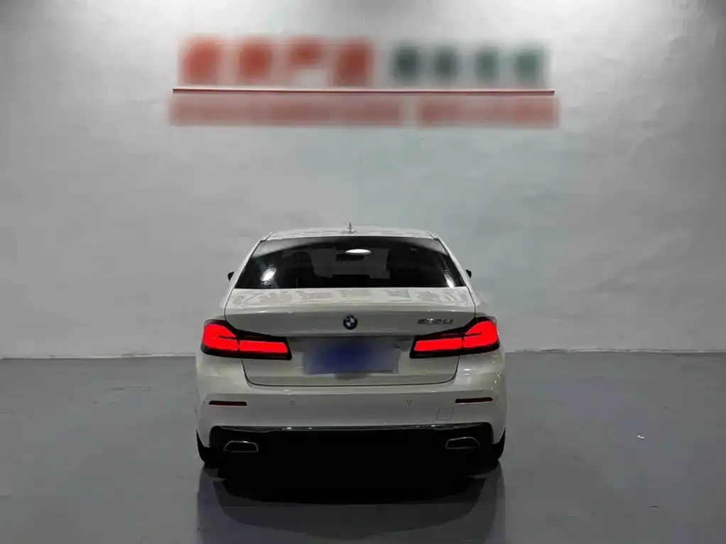BMW 5 Series — фото 2