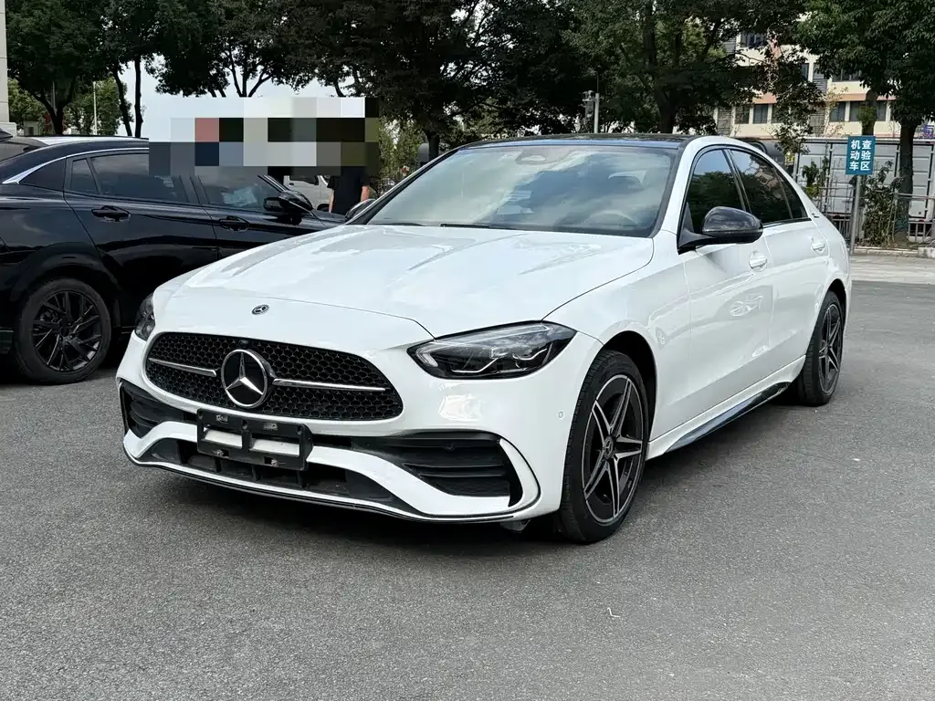 Mercedes-Benz C-Class — фото 1