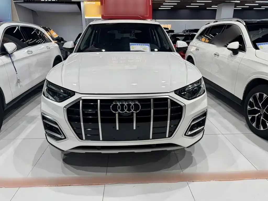 Audi Q5L — фото 3