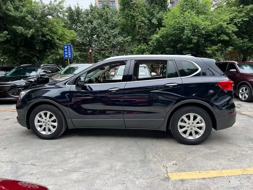 Buick Envision Plus — фото 8
