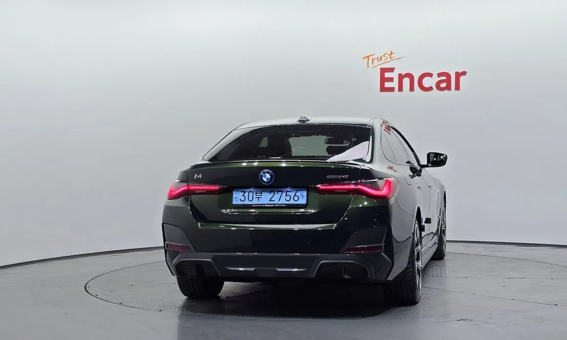 BMW i4 — фото 2
