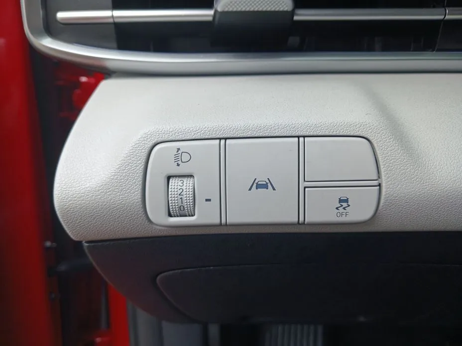 Hyundai AVANTE — фото 4