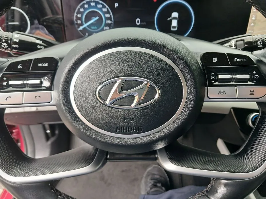 Hyundai AVANTE — фото 5