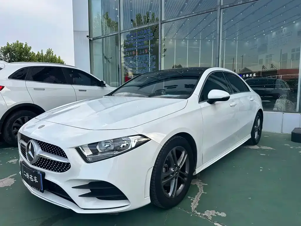 Mercedes-Benz A-Class — фото 1