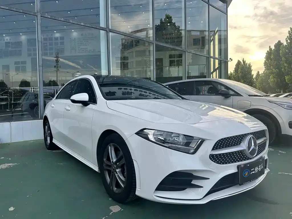 Mercedes-Benz A-Class — фото 7