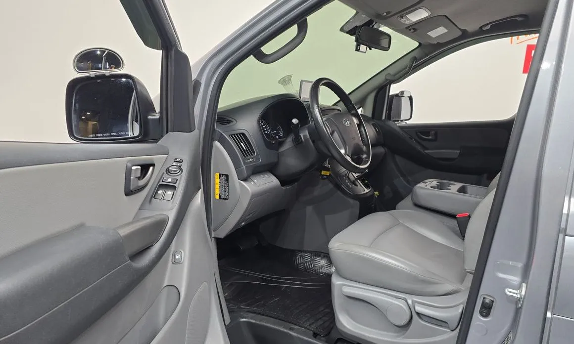 Hyundai Starex — фото 10