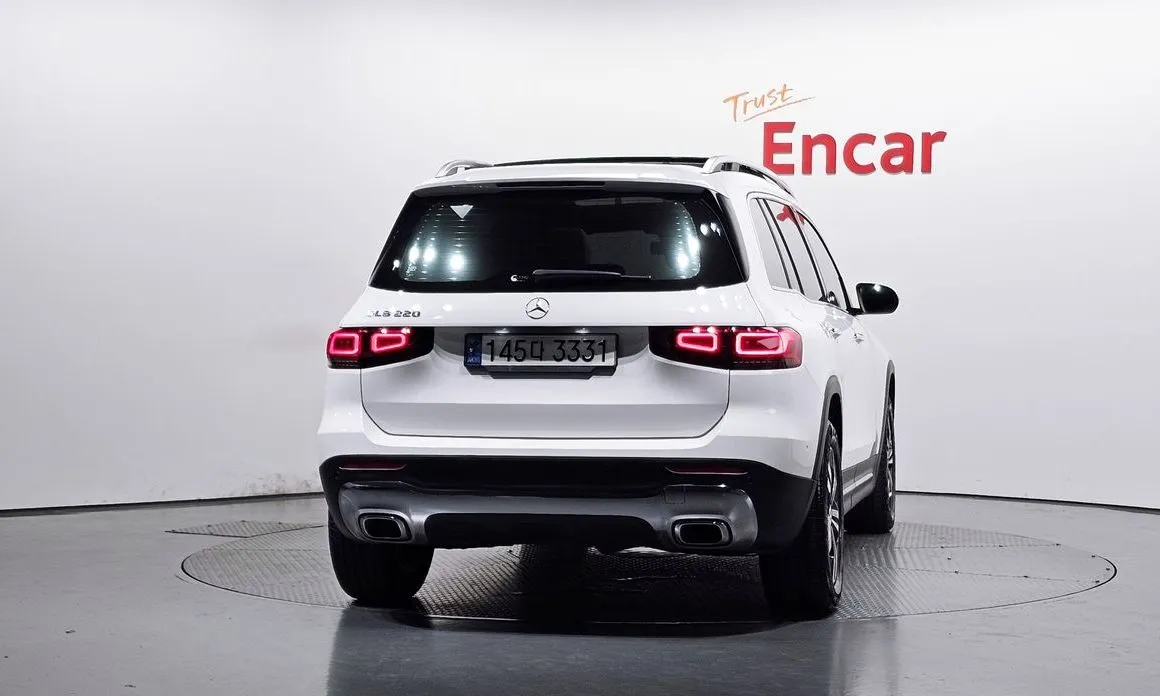 Mercedes-Benz GLB-Class — фото 10