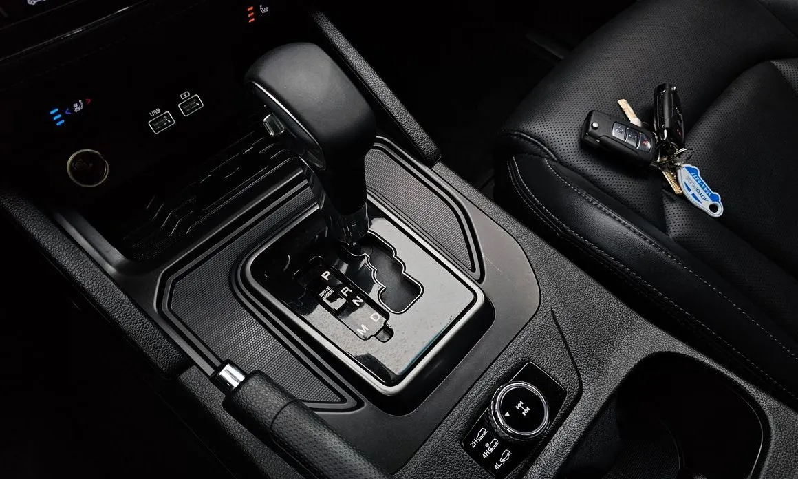 KG Mobility (Ssangyong) Rexton — фото 4