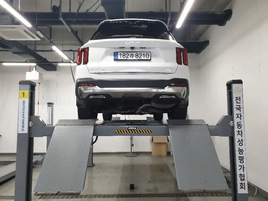 Kia Sorento — фото 3