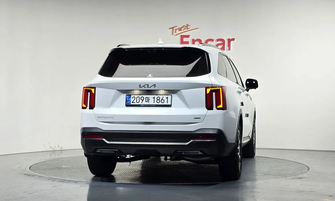 Kia Sorento — фото 3