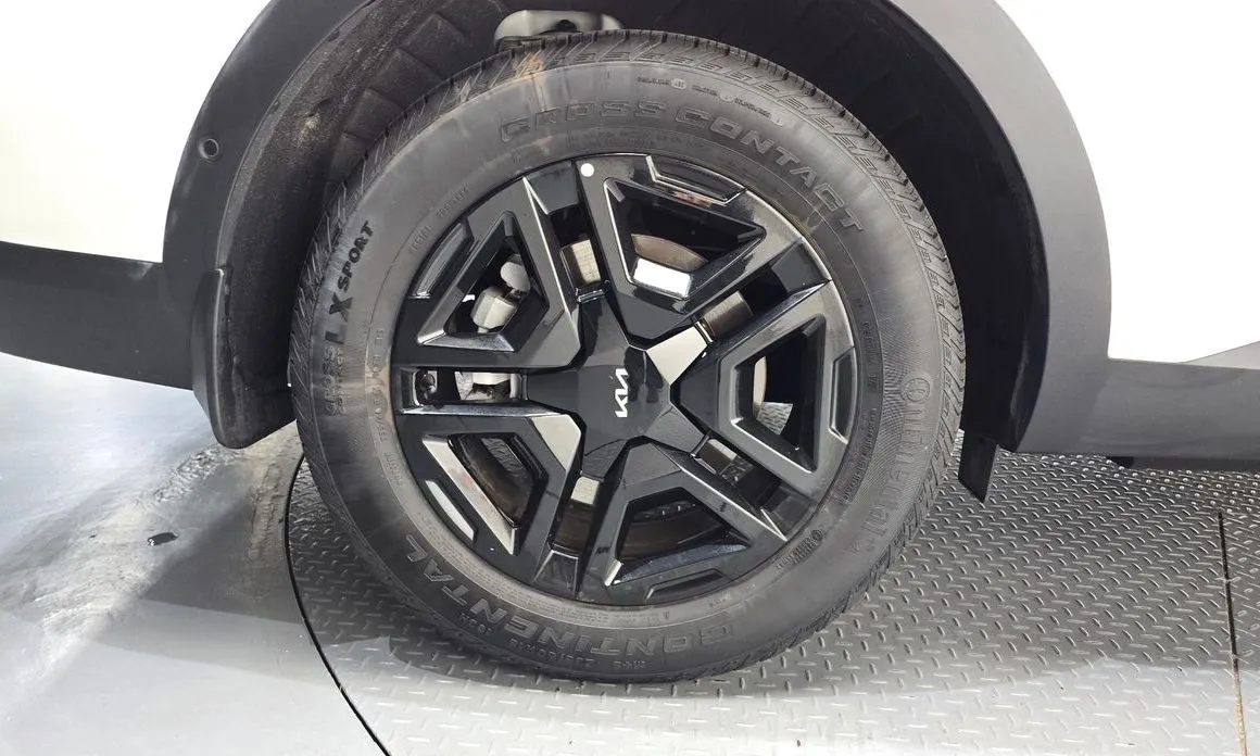 Kia Sorento — фото 6