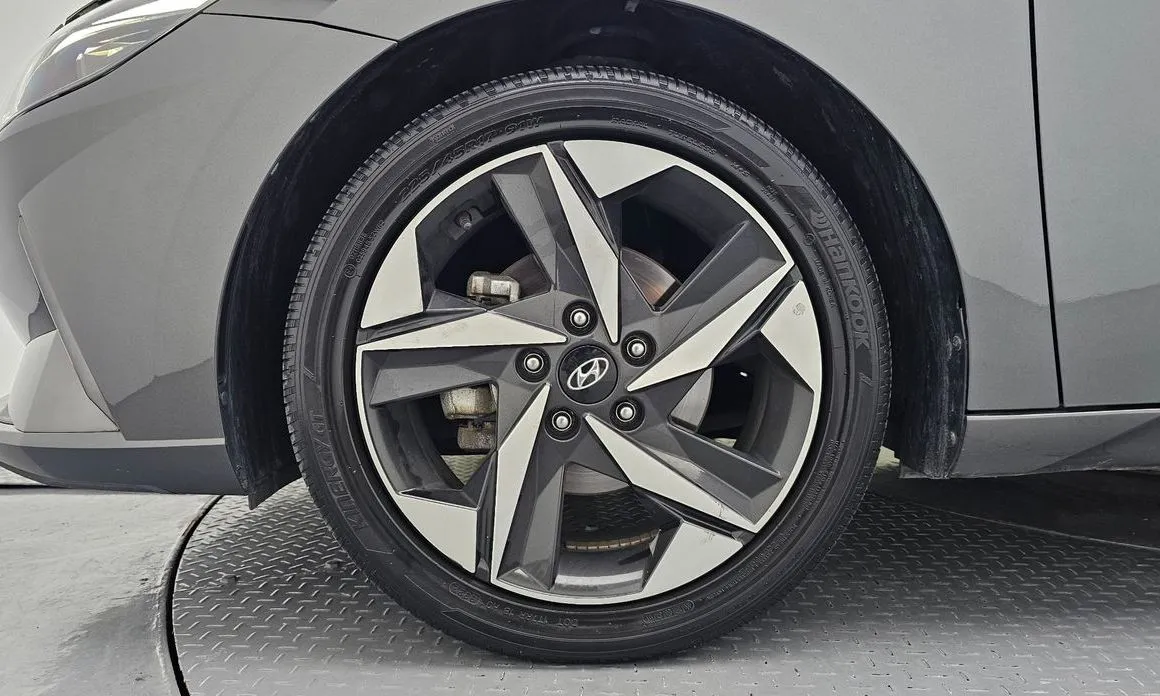 Hyundai AVANTE — фото 9