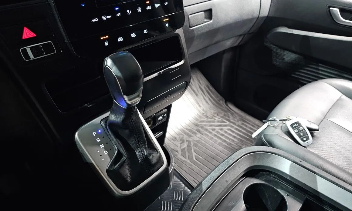Hyundai Staria — фото 3