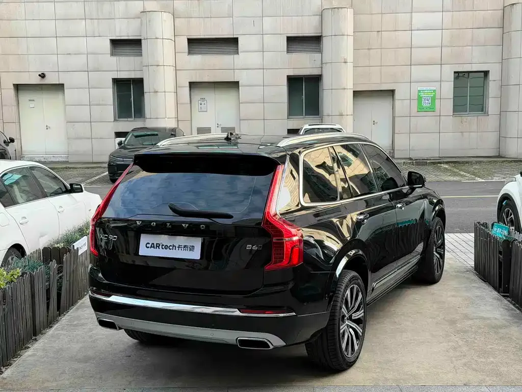 Volvo XC90 — фото 2