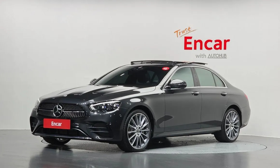 Mercedes-Benz E-Class — фото 1