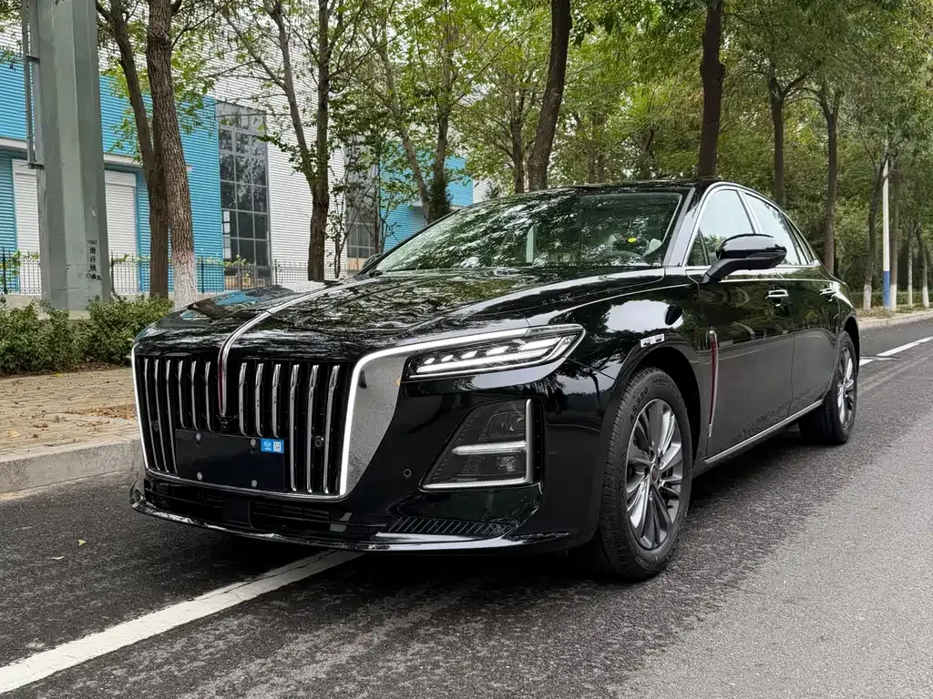 Hongqi H5 — фото 1