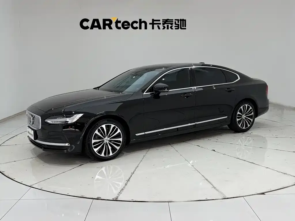 Volvo S90 — фото 1