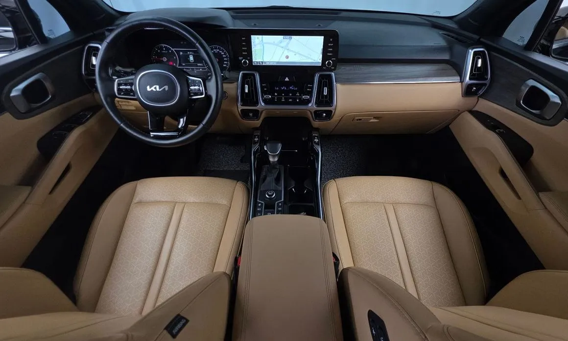 Kia Sorento — фото 6