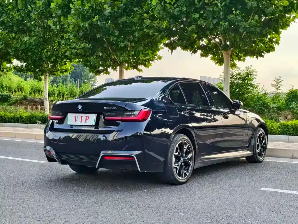 BMW i3 — фото 8