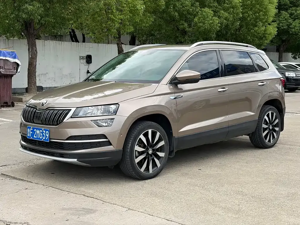 Skoda Karoq — фото 1