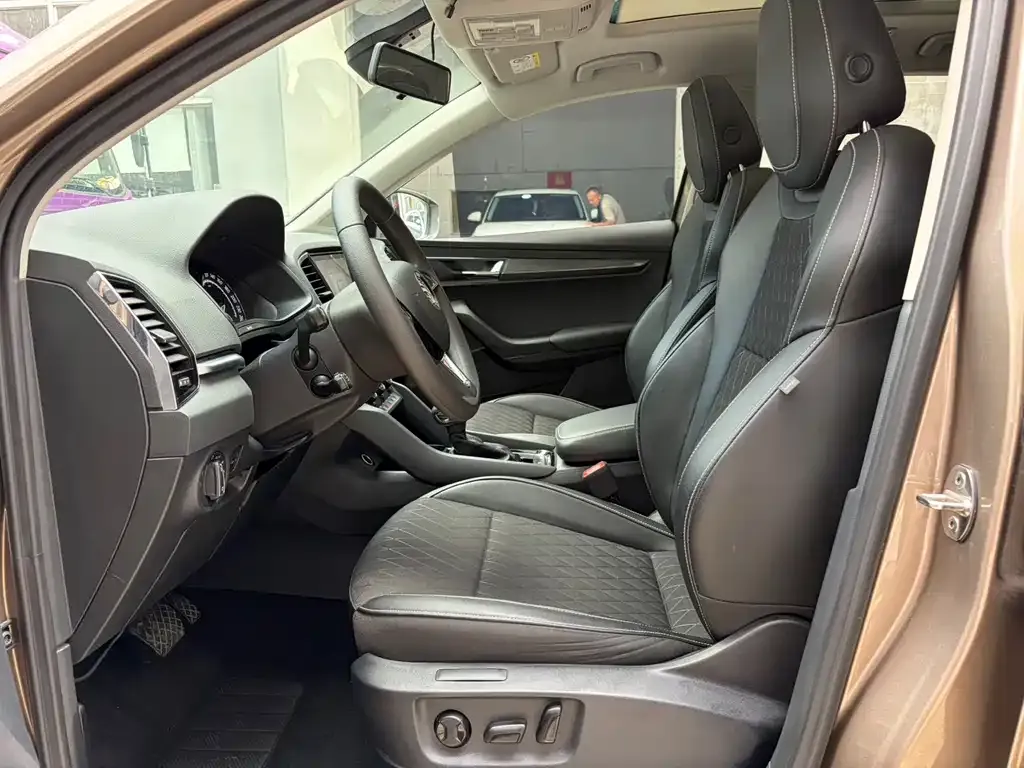 Skoda Karoq — фото 2