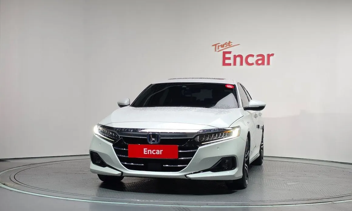 Honda Accord — фото 9