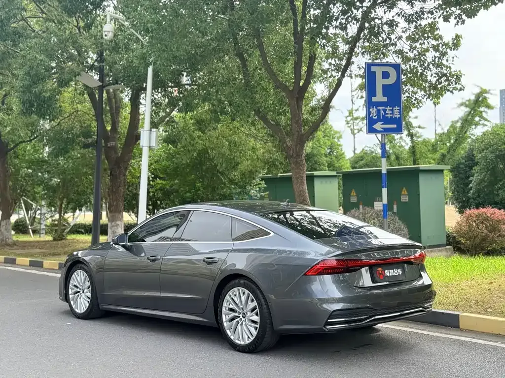 Audi A7 — фото 7