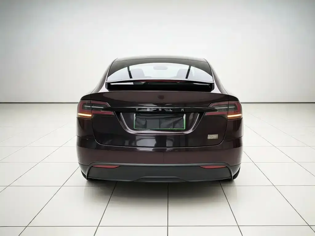Tesla Model X — фото 4