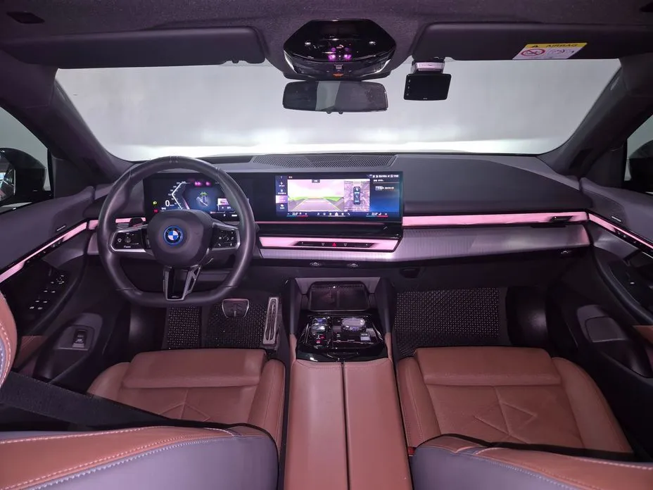 BMW i5 — фото 5