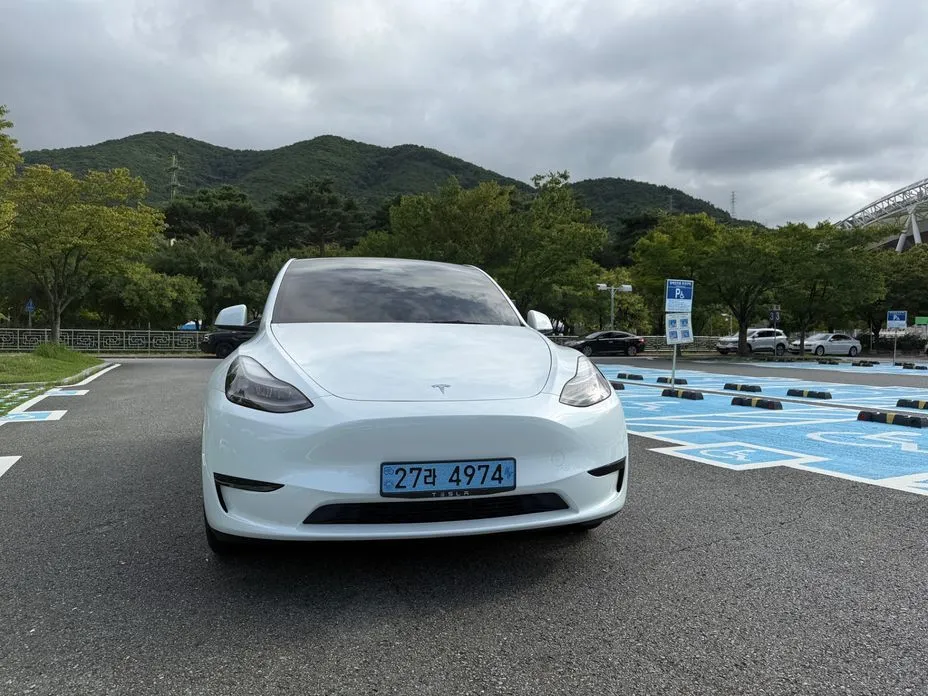 Tesla Model Y — фото 7