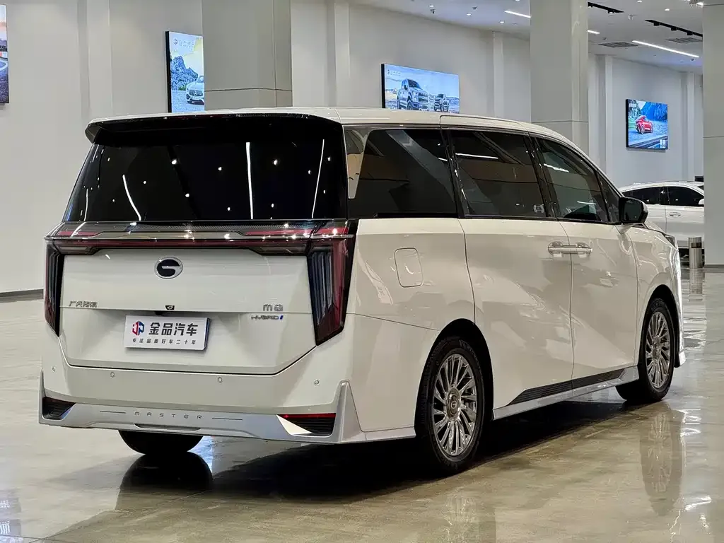 GAC Motor Trumpchi M8 — фото 9