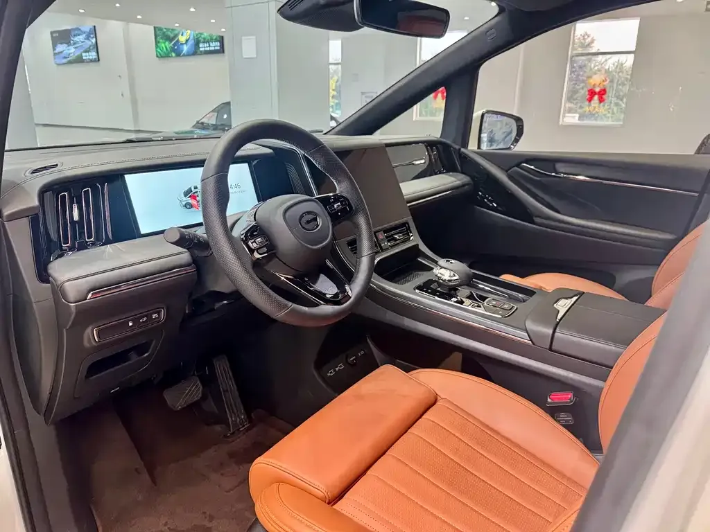 GAC Motor Trumpchi M8 — фото 10