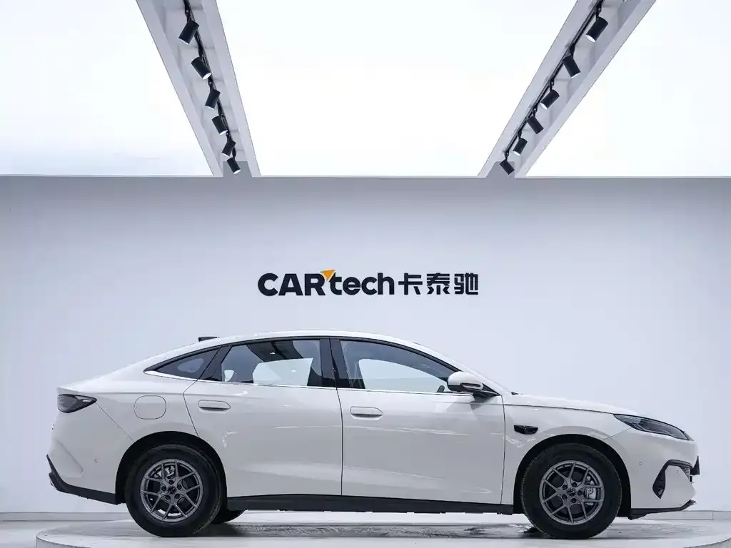 BYD Seal 06 — фото 10