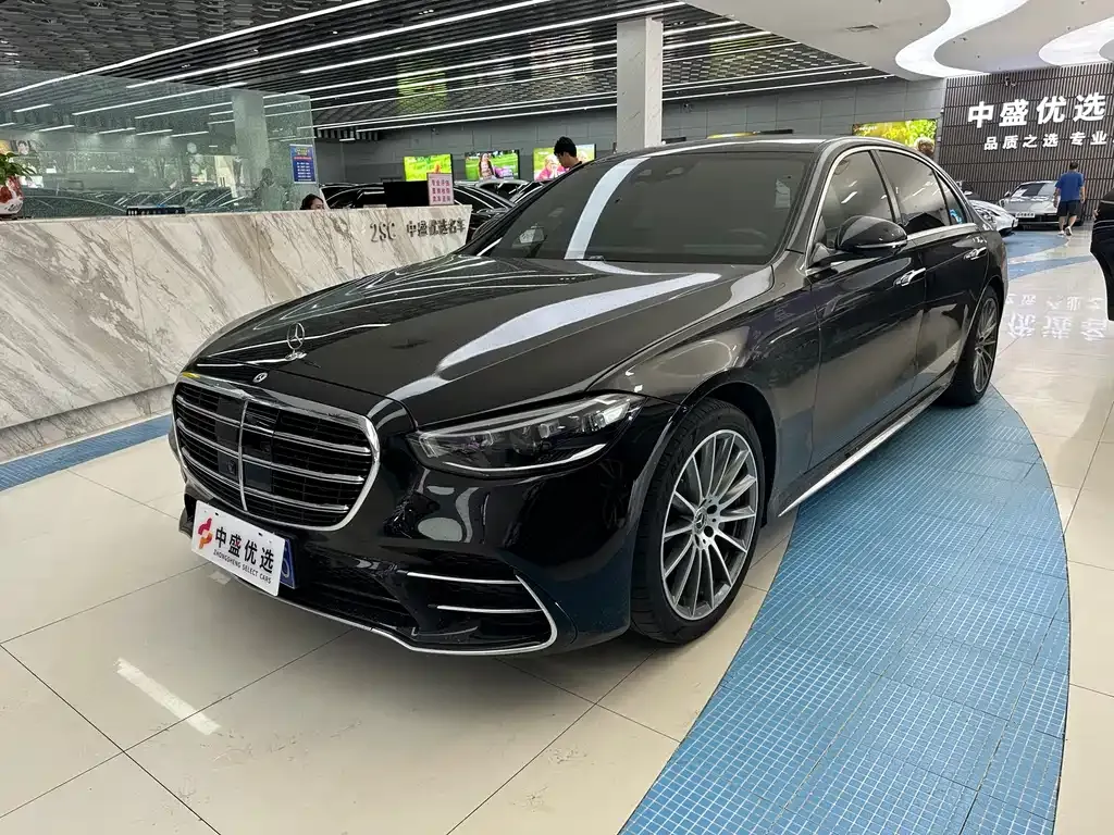 Mercedes-Benz S-Class — фото 1