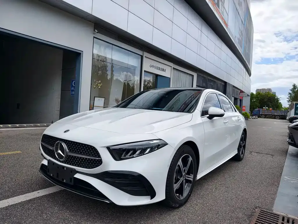Mercedes-Benz A-Class — фото 1