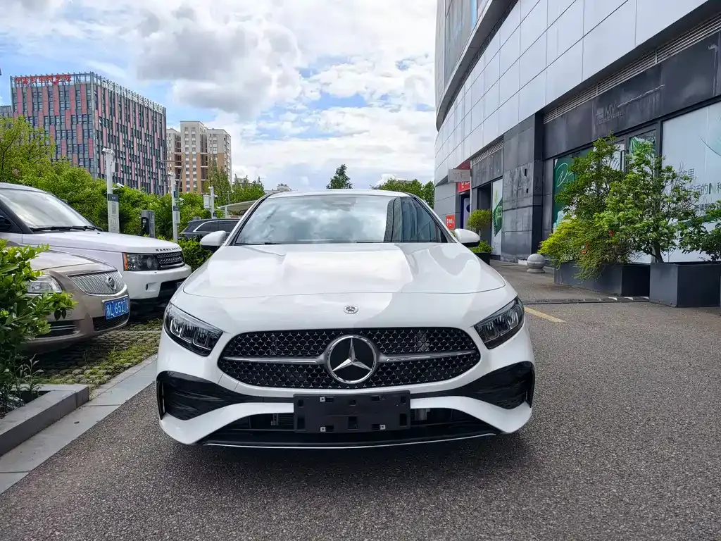 Mercedes-Benz A-Class — фото 9