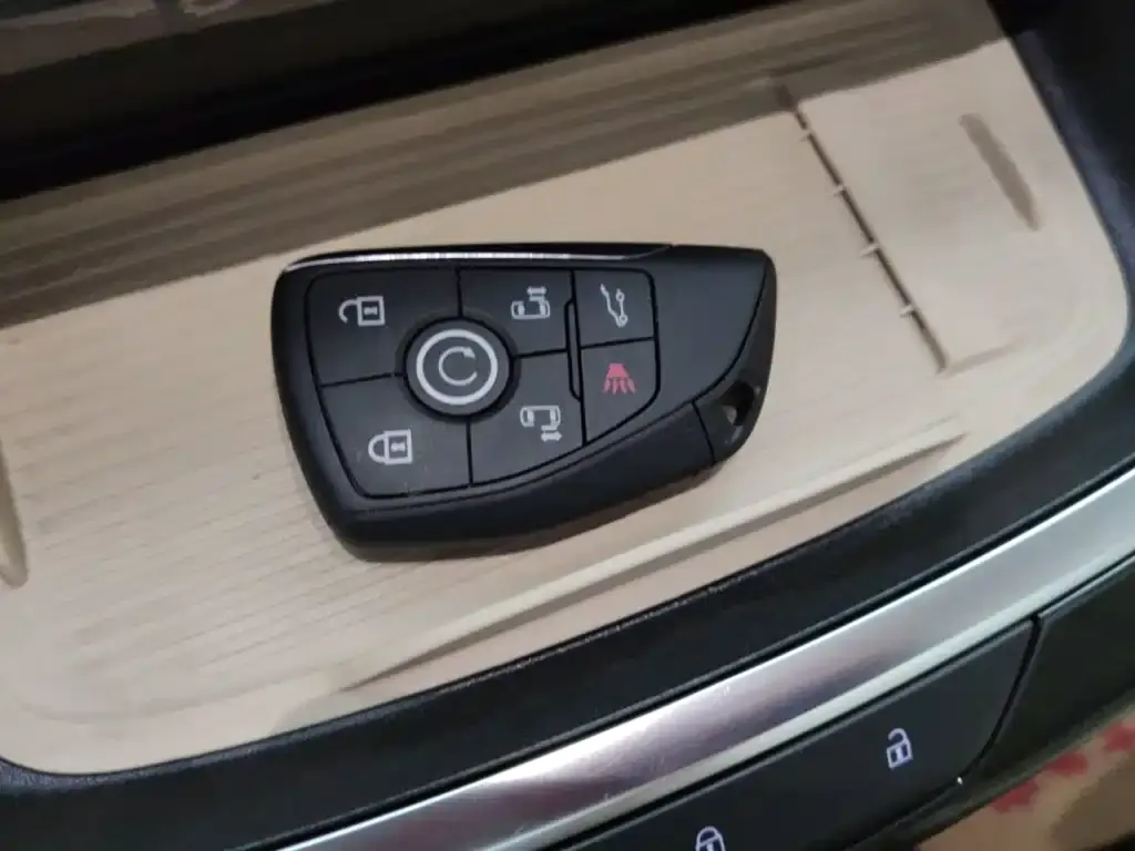 Buick GL8 Hybrid — фото 3