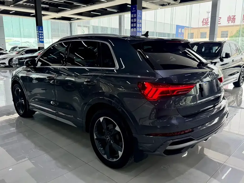 Audi Q3 — фото 10