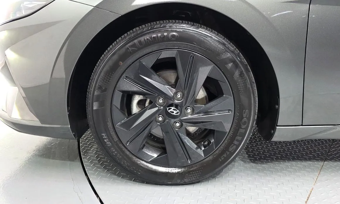 Hyundai AVANTE — фото 7