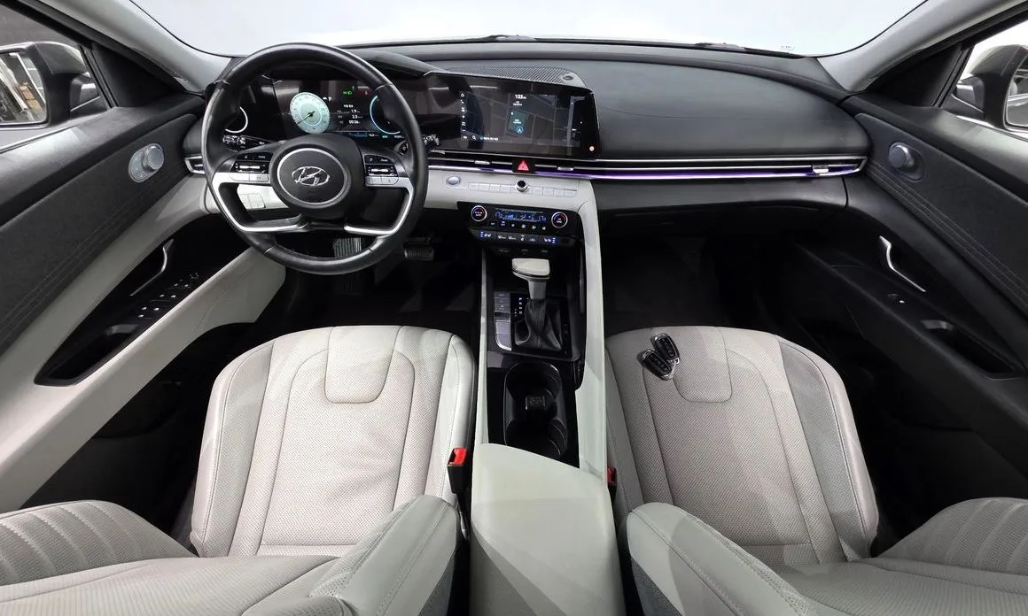 Hyundai AVANTE — фото 8