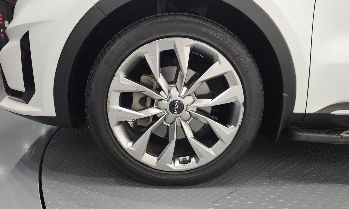 Kia Sorento — фото 4